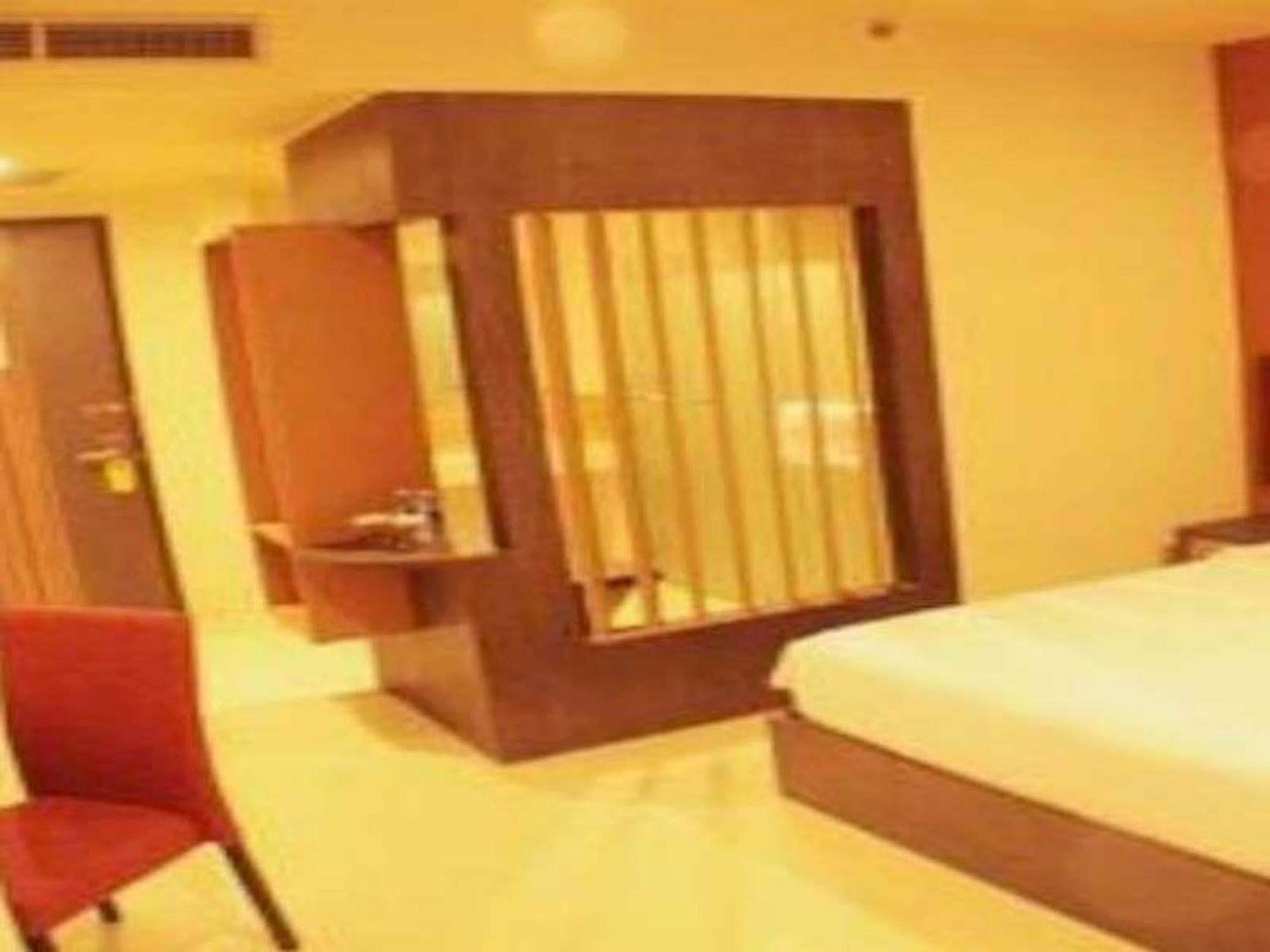 Hotel Olive Tangerang Zewnętrze zdjęcie